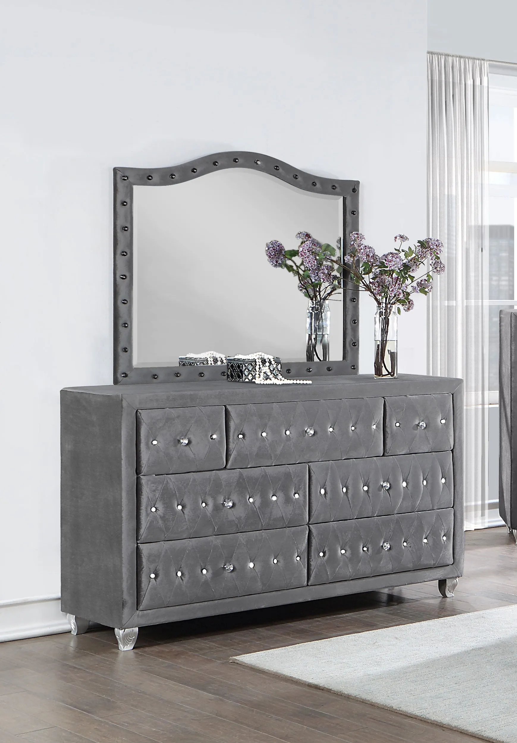 Deanna Dresser With Mirror