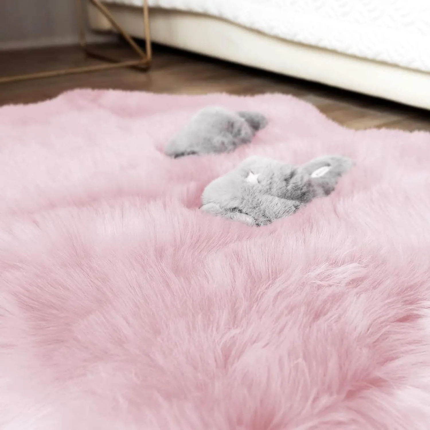 Fluffy Small Dog Cat Bed Mat Plush Faux Fur Pet Bed Mat for Dogs & Cats - Soft & Fluffy Dog Rug, Sheepskin Rug, Luxurious Faux Fur Ultra Cozy for Dogs & Cats
