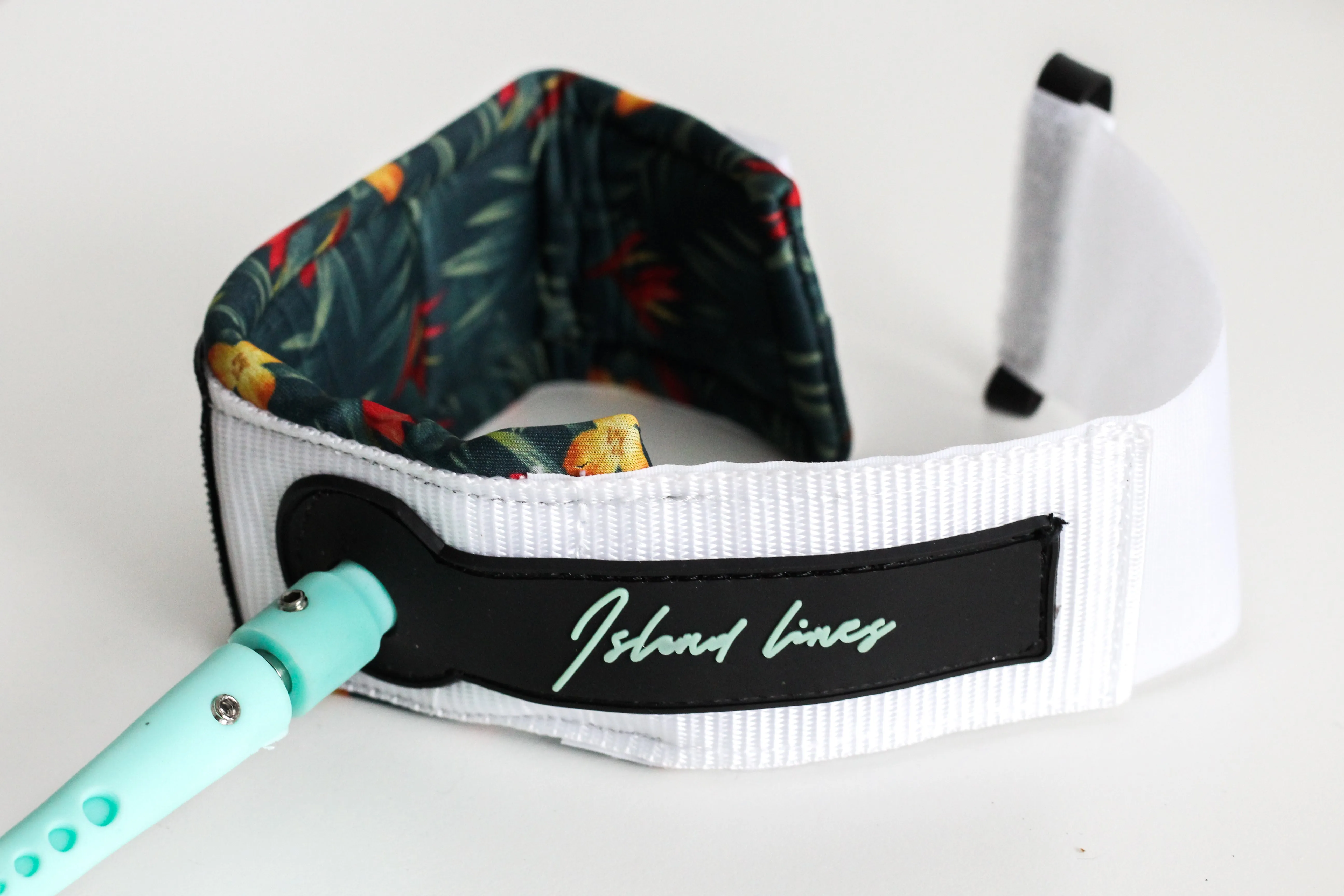 MINT SURF LEASH