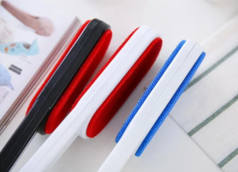 Reusable Double-Sided Lint Remover Brush